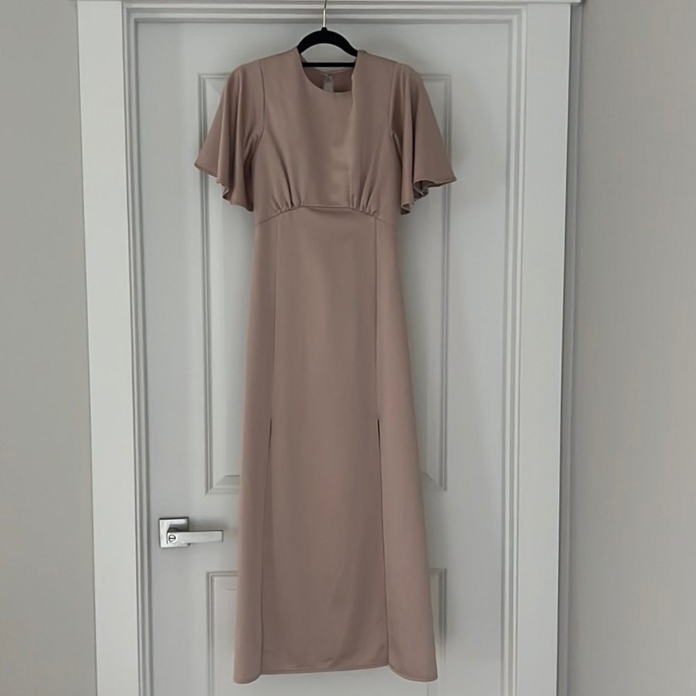 Elegant mauve pink dress with 2 slits in the front and pretty back detail.
